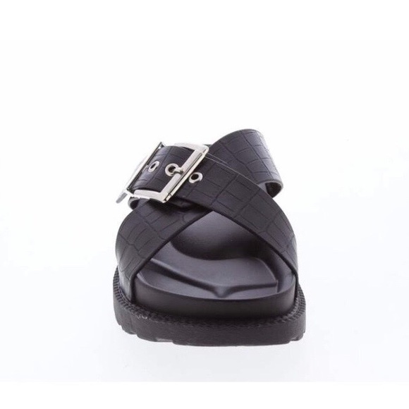 Brand New Women’s Buckle Sandal - Black - Picture 4 of 4